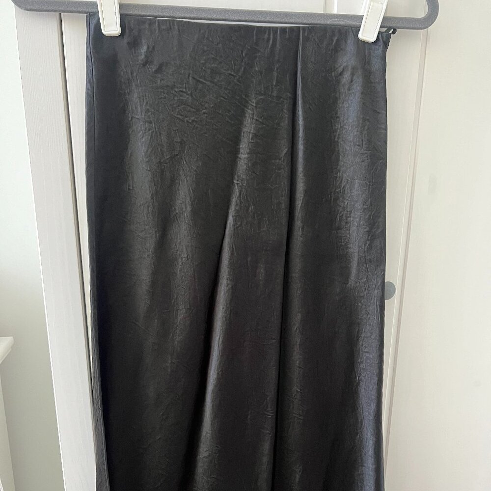 Aritzia Babaton Slip Skirt